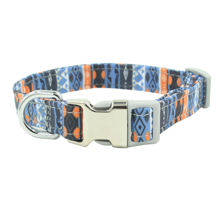 Patterned Collar